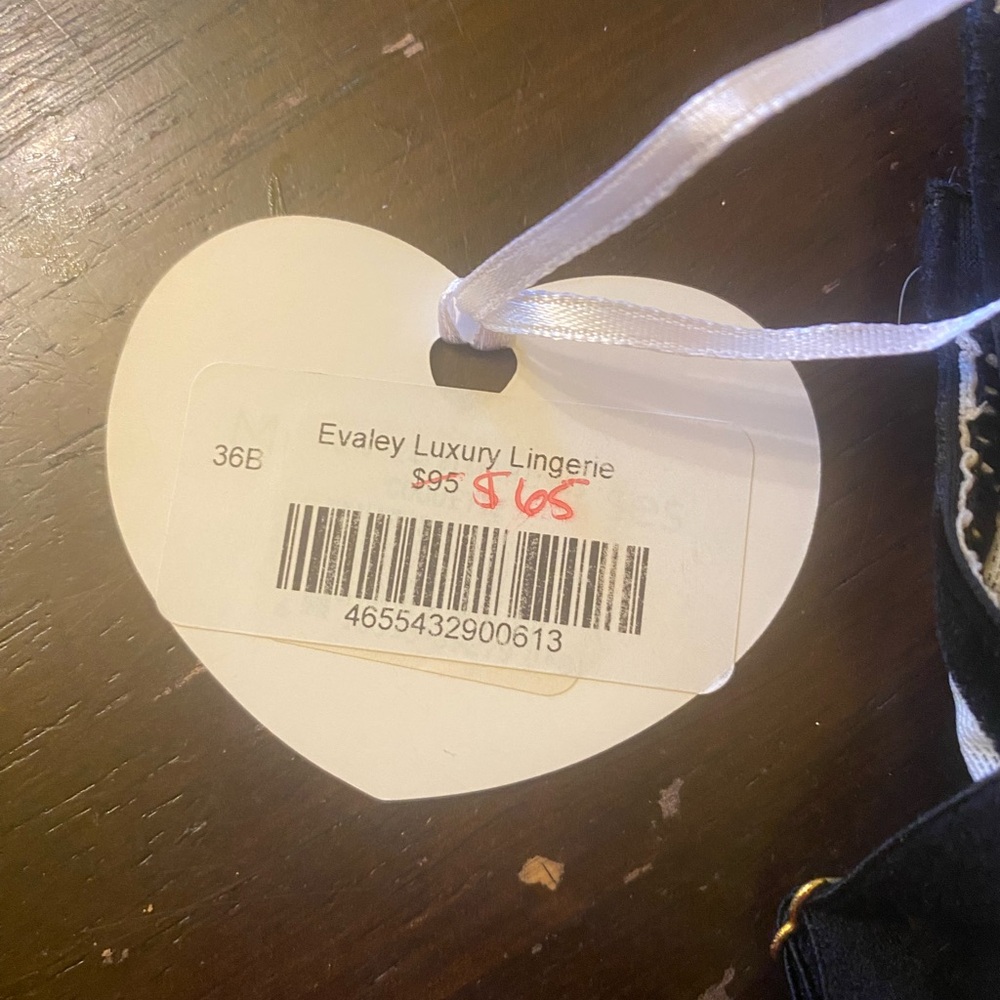 Mimi Holliday Piece De Resistance
Padded Bra White - Picture 10 of 10